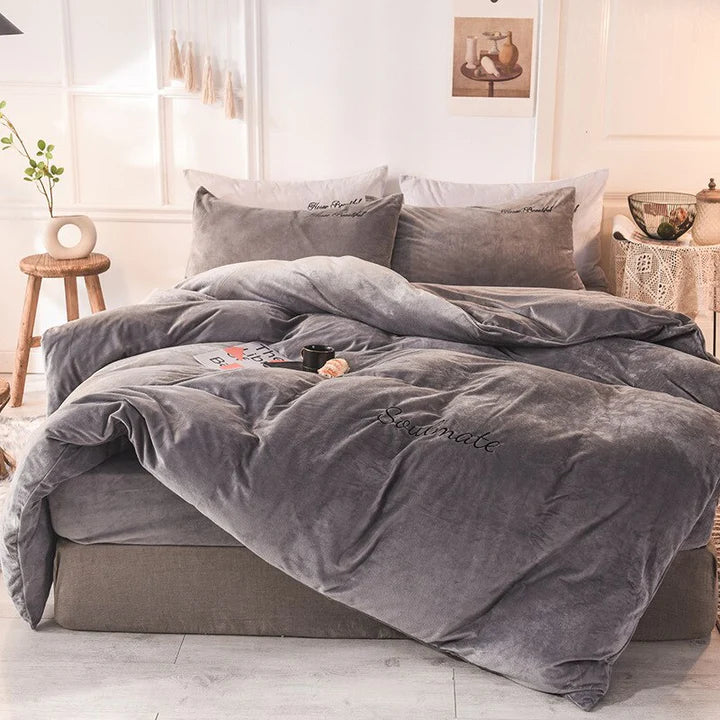 VeloursNuit - Cozy Duvet Cover for Perfect Sleep