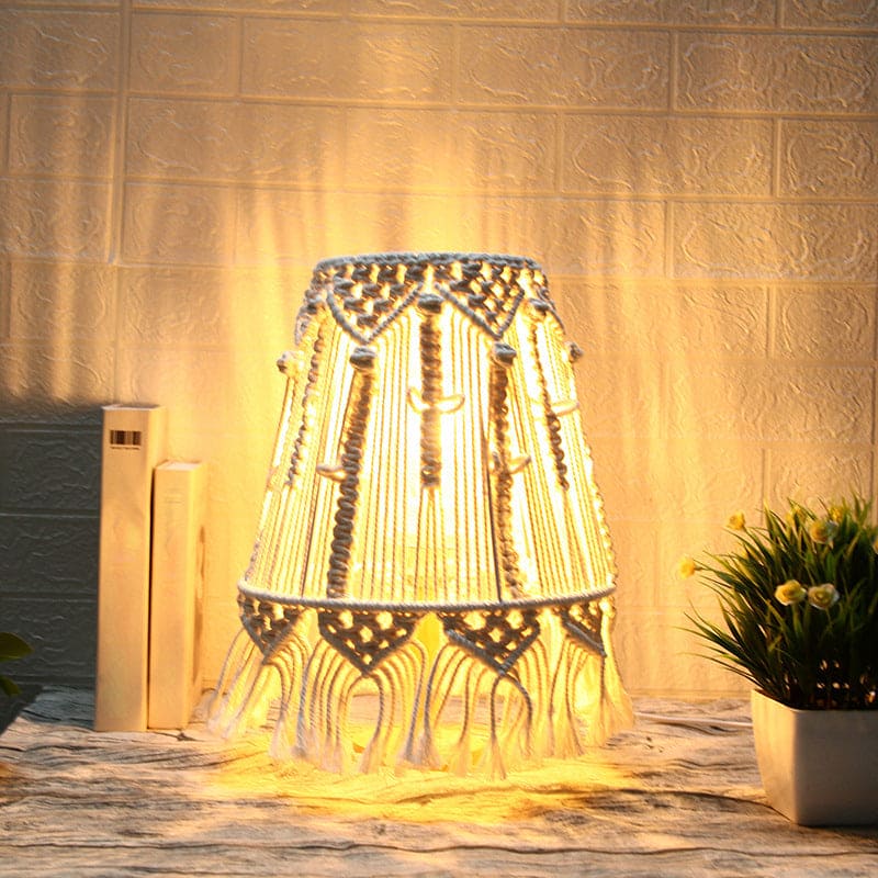 AmbianceLight - Table Lamp made of Woven Rope for Atmospheric Lighting