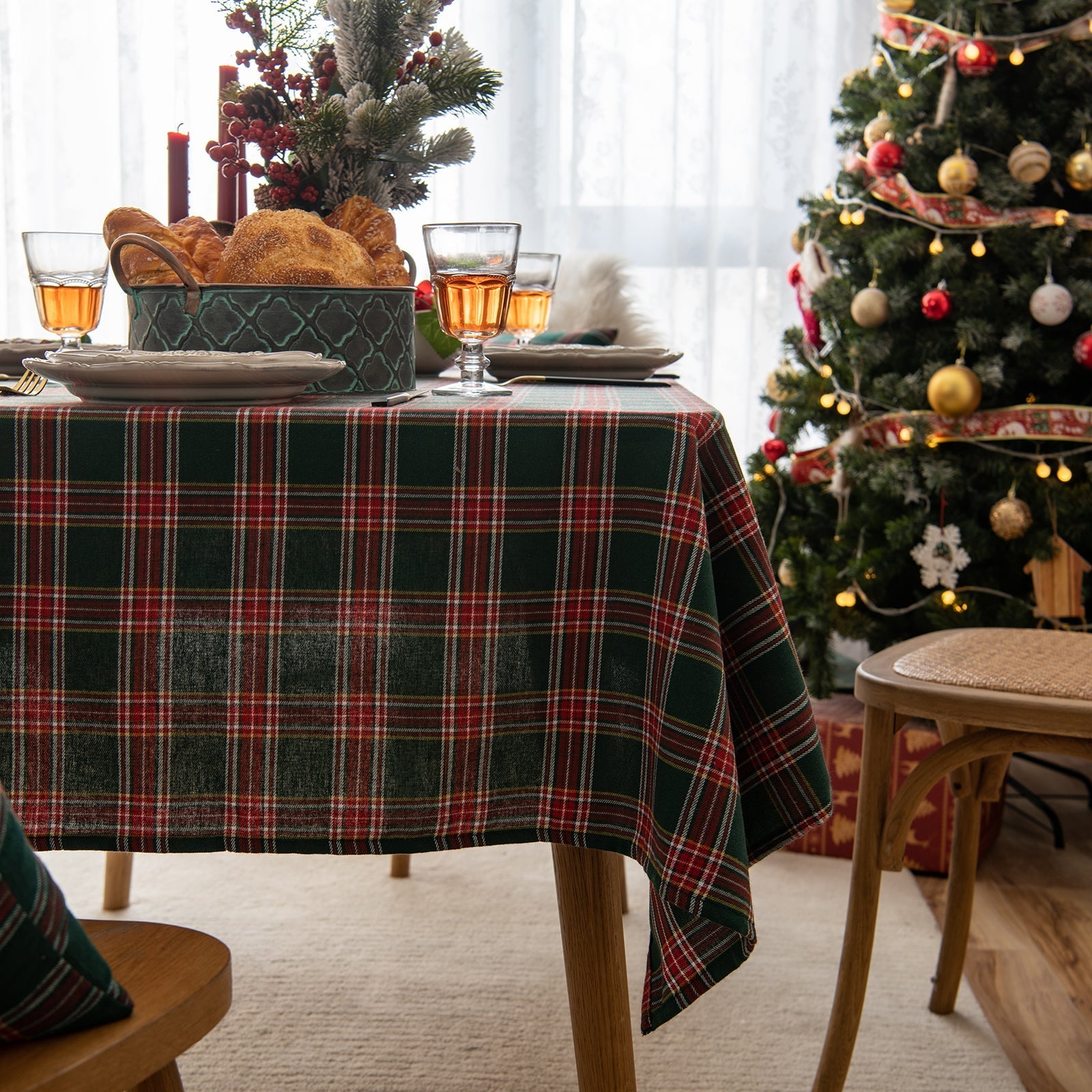 Christmas Party Traditional Scottish Tartan Squares Tablecloth