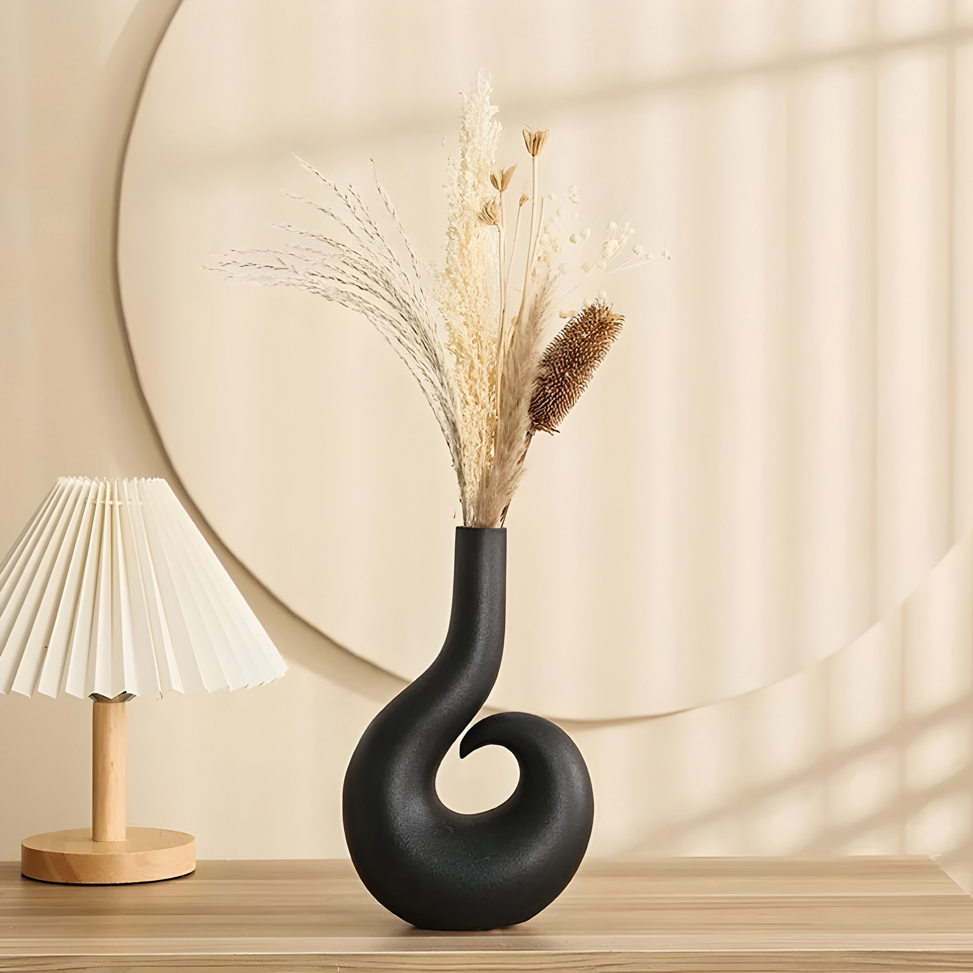 Comodo Spiral Vase Minimalism Style