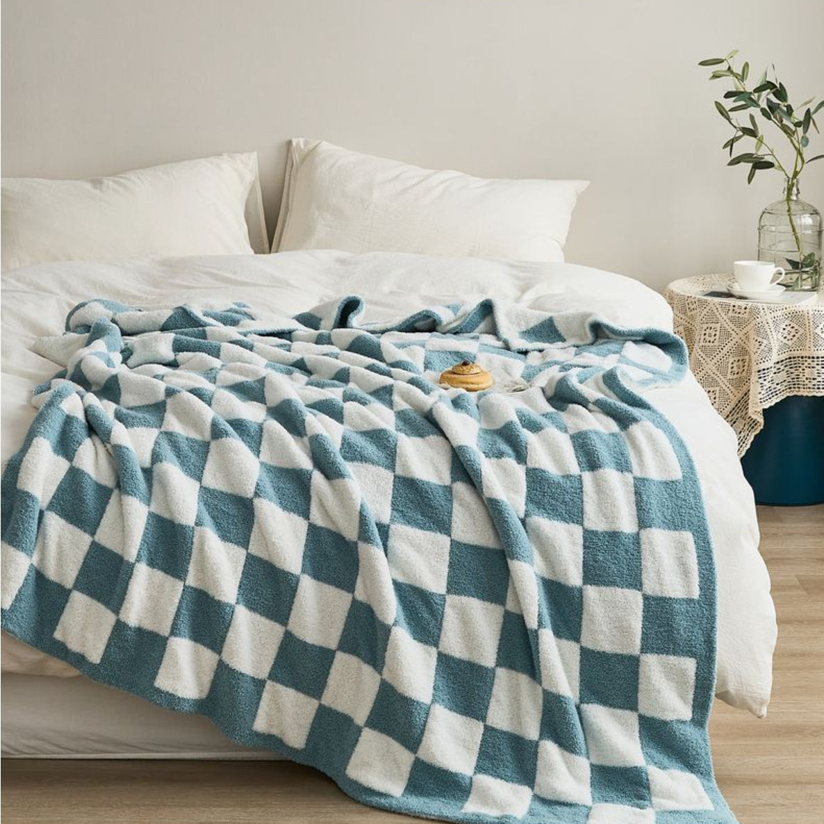 Checkerboard Cozy Knit Throw Blanket