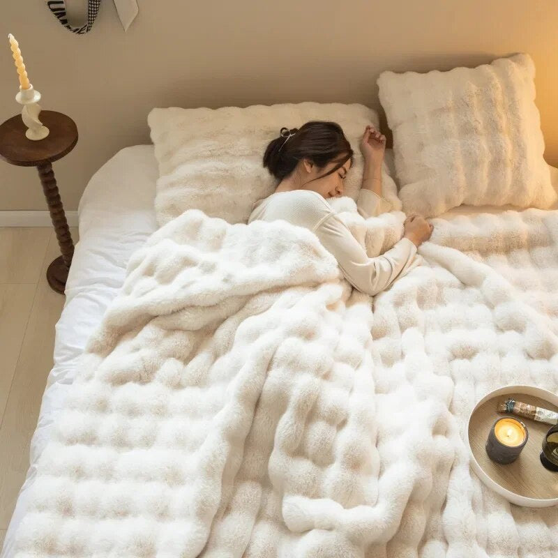 Cuddleblanket - Warm plush wool blanket