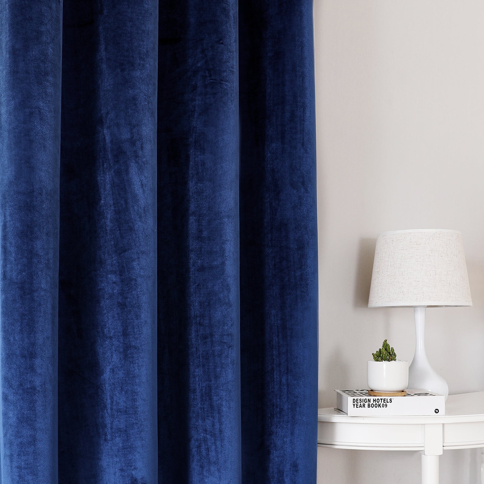 SleekVelvet - Modern Velor Curtains, Plain and Thermal for Maximum Comfort