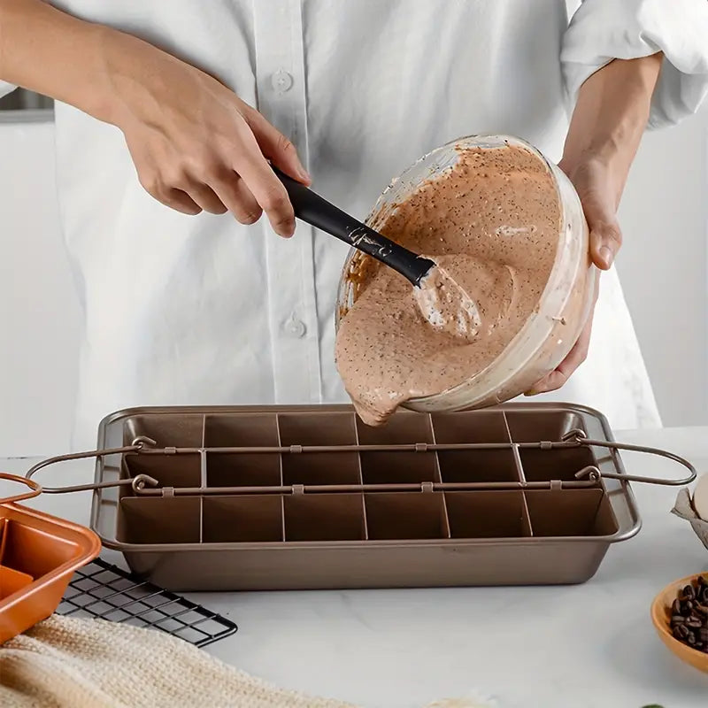 Brisé Non-Stick Brownie Pan