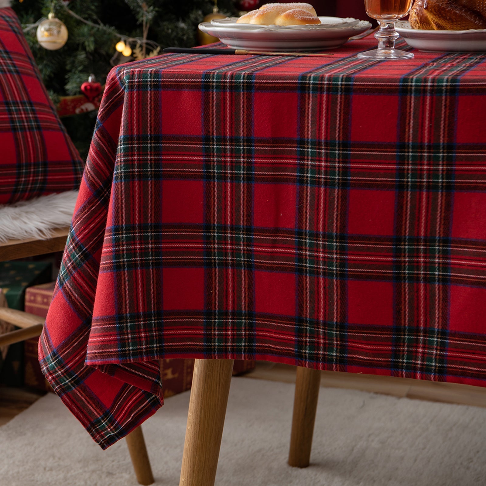 Christmas Party Traditional Scottish Tartan Squares Tablecloth