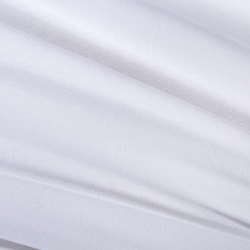 DeLuxxe White Egyptian Cotton Embroidery Bedding Set