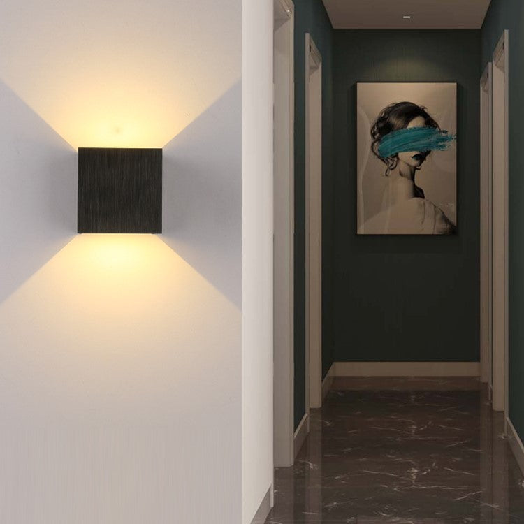 Strakk - modern Nordic Design wall lamp LED