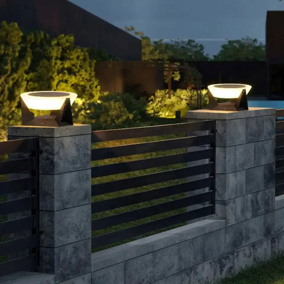 Sunlander - Stylish Solar Outdoor Lamp