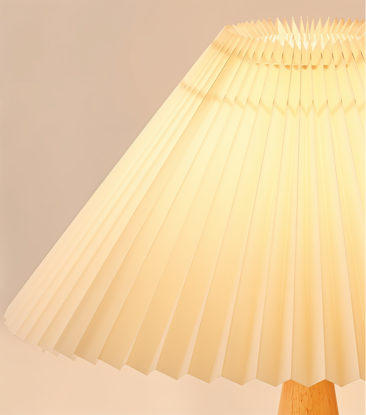 Vintage table lamp - Pleated table lamp with wooden base