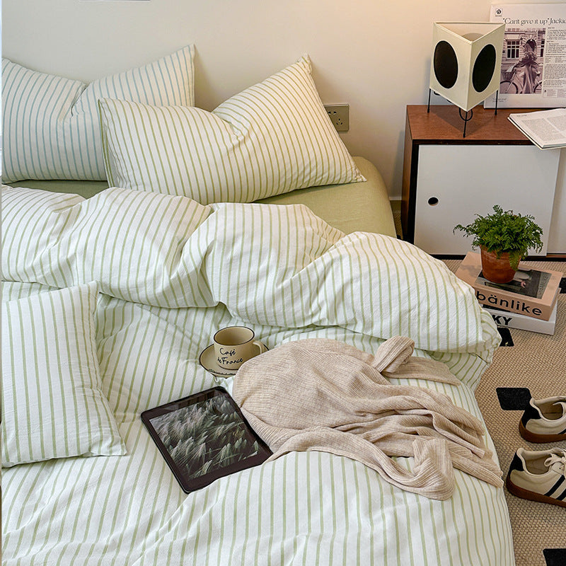 Scandinavian Retro Stripes Bedding Set