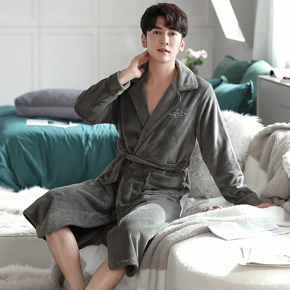 WarmPlush – Soft and Warm Bathrobe for Men