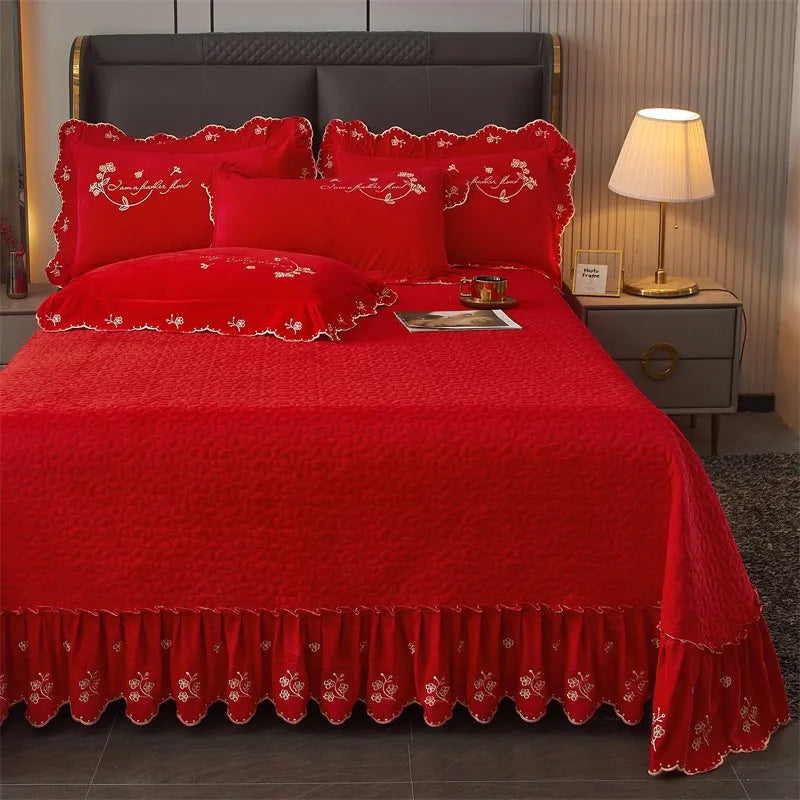 Cardinal Romance Bedding