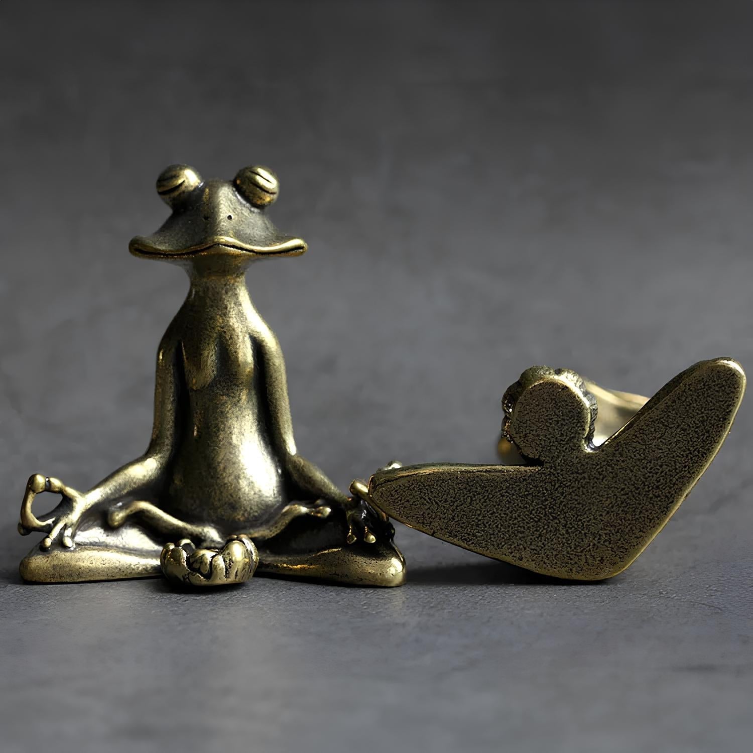 Brass Colour Meditating Frog Figurine Incense Holder – Zen Décor for Mindfulness and Meditation