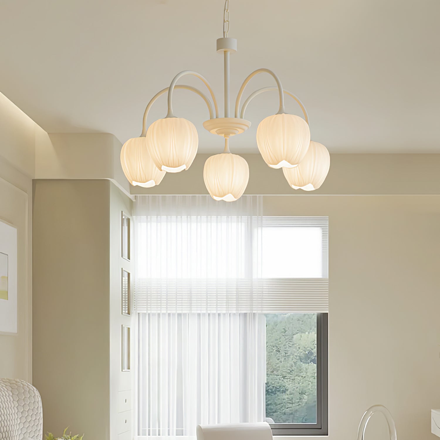 Tulip – Elegant Matcha Chandelier