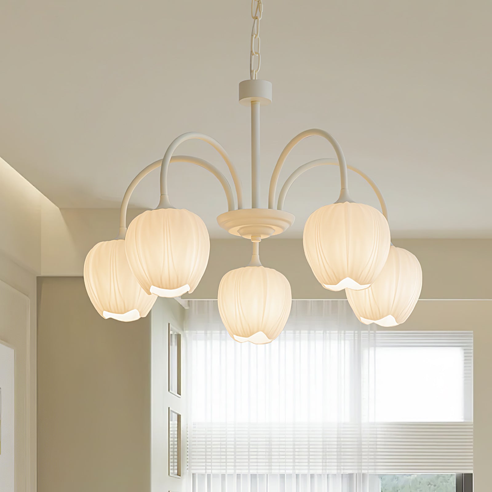 Tulip – Elegant Matcha Chandelier