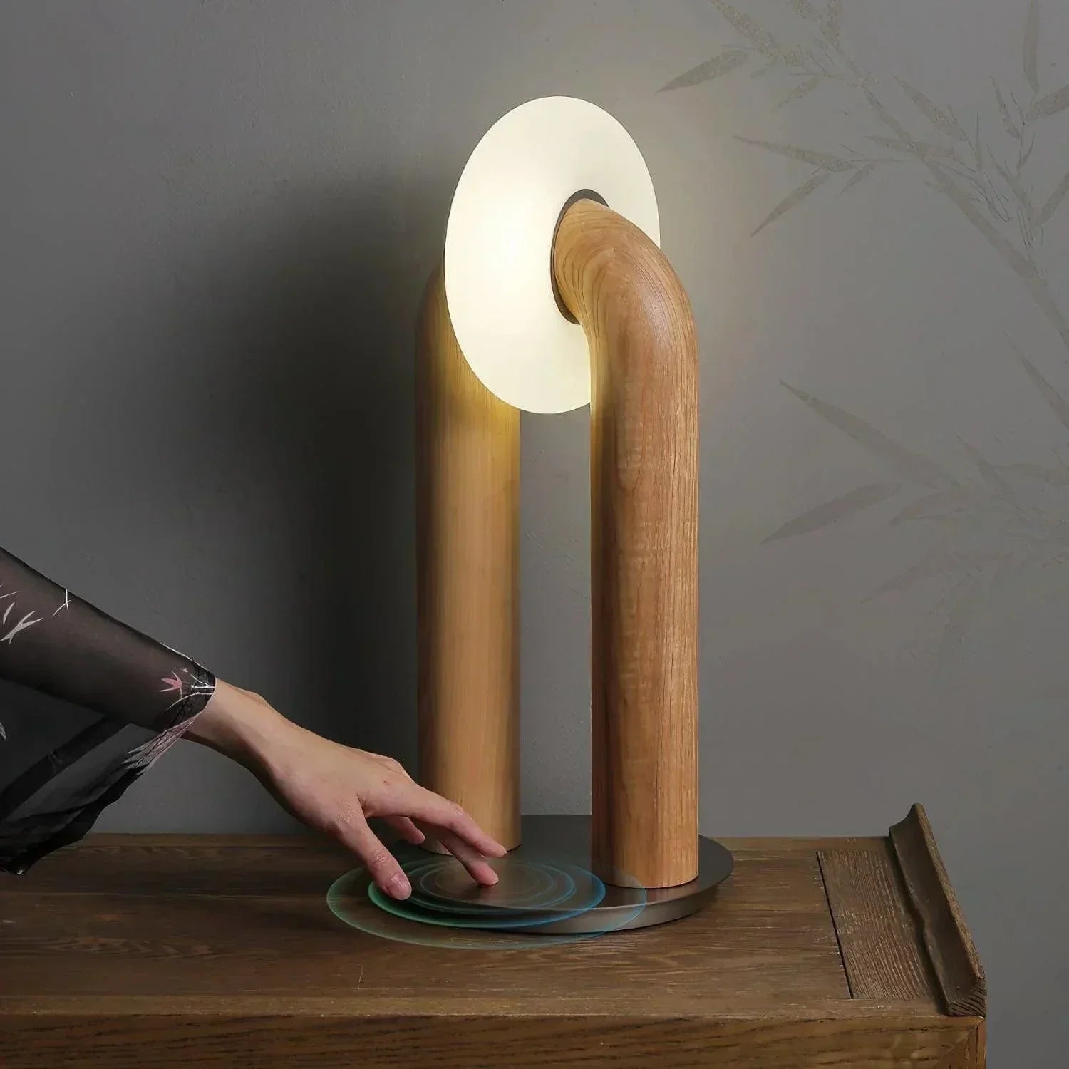 ArchedLight - Innovative table lamp