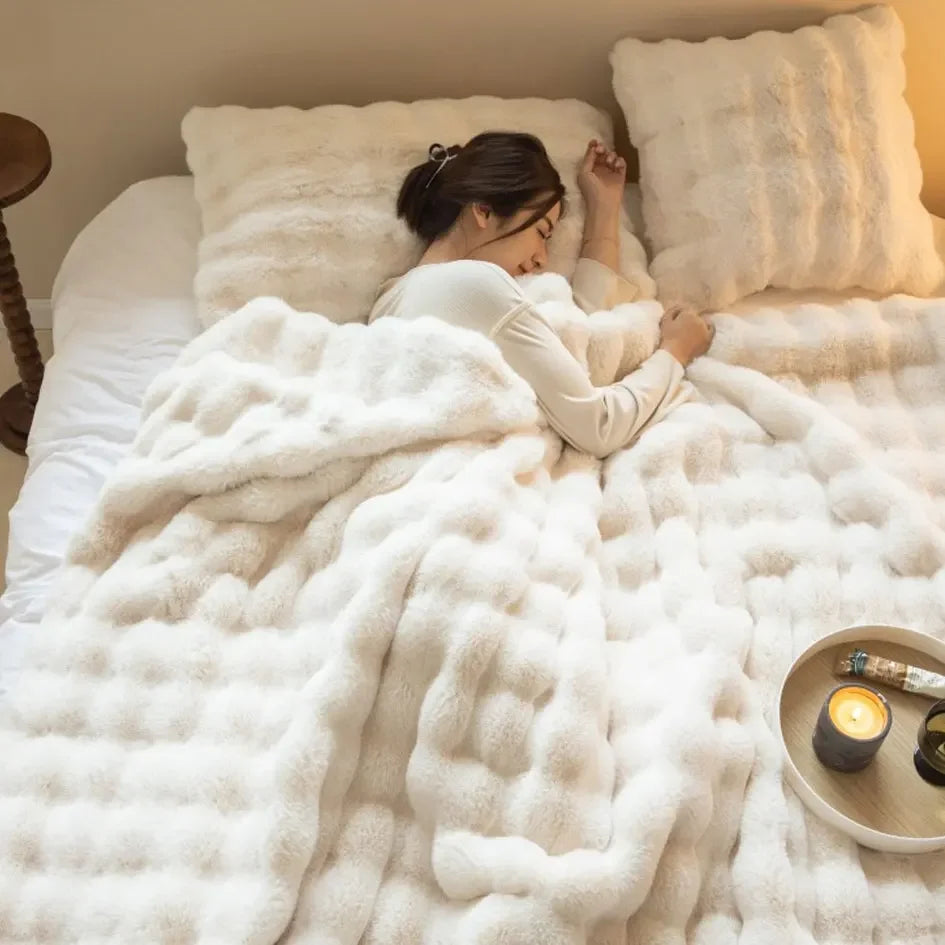 Cuddleblanket - Warm plush wool blanket