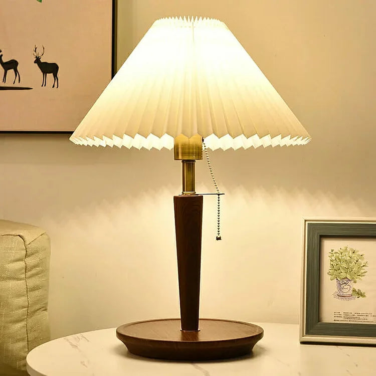 VintageLumi – Retro Wooden Lamp