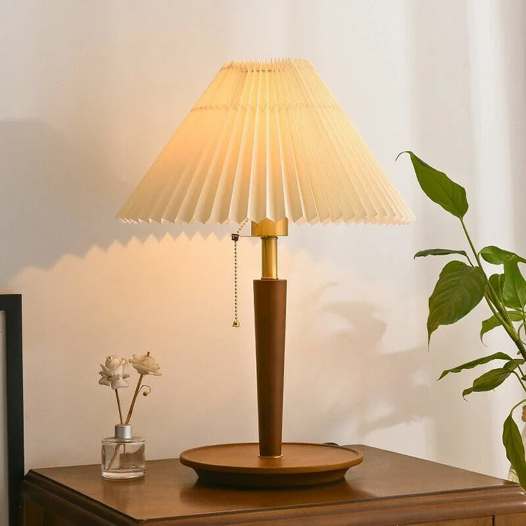 VintageLumi – Retro Wooden Lamp